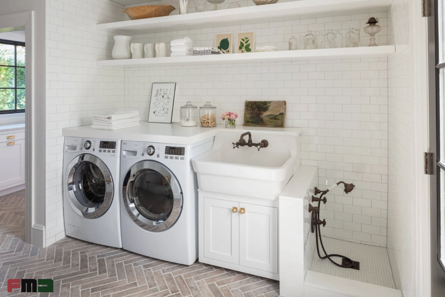 How to Maximize Storage in Small Laundry Room