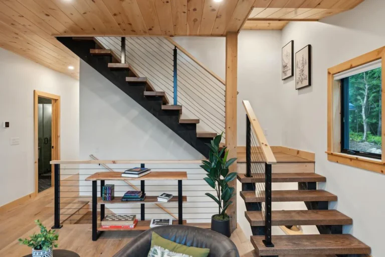 stair railing height